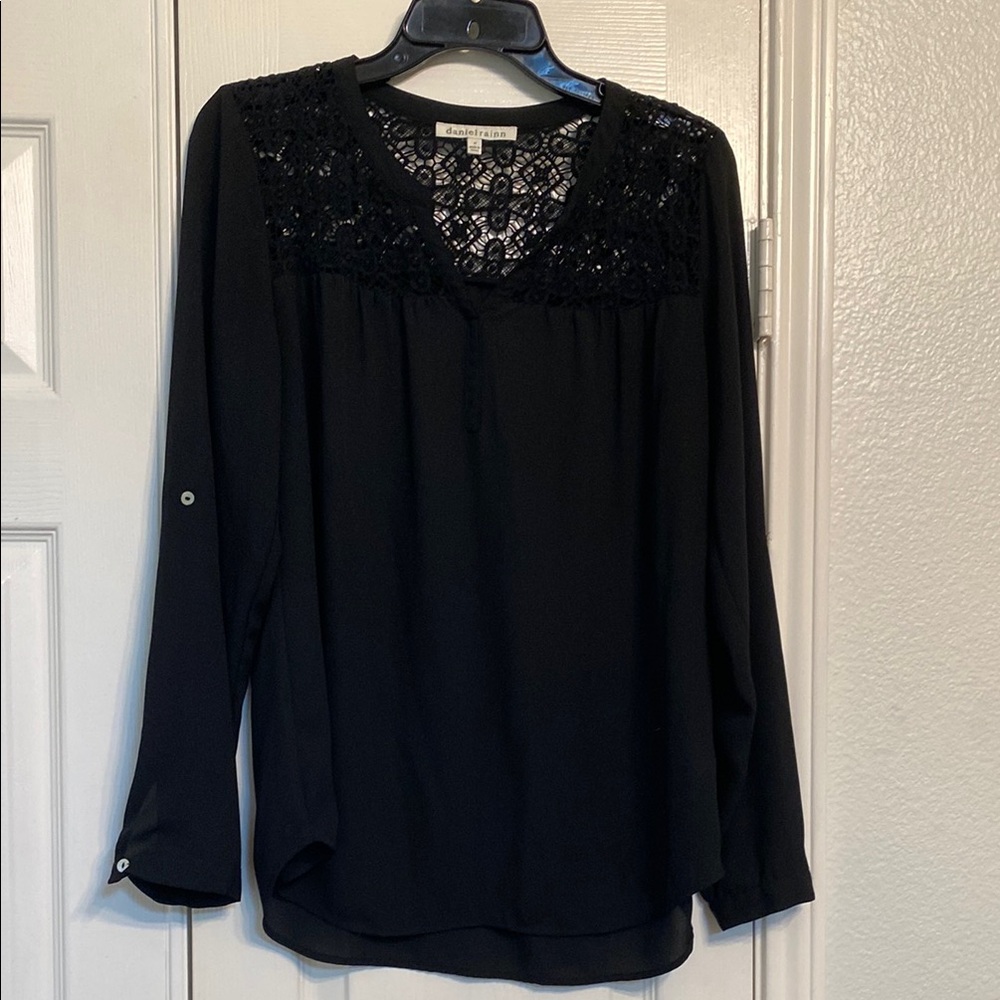 Daniel Rainn Black Lace Long Sleeve Blouse